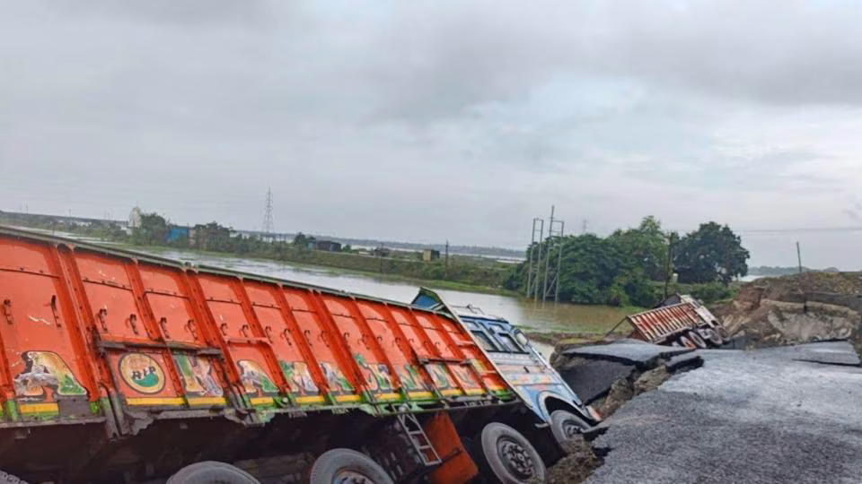 Schools shut in 3 Odisha districts amid heavy rainfall as IMD issues ‘red alert’