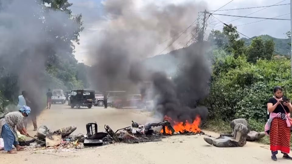 CRPF Man Injured As Fresh Gunfight, Arson Hit Manipur 16 CRPF man injured as fresh gunfight, arson hit Manipur