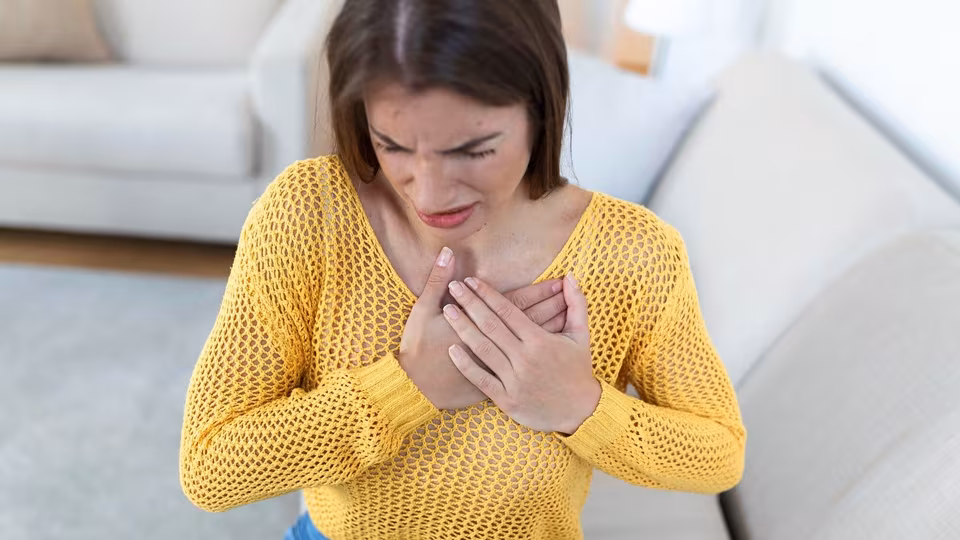 Nausea, dizziness and cold sweats: Physician Dr Kunal Sood shares 4 lesser-known symptoms of heart attacks in women